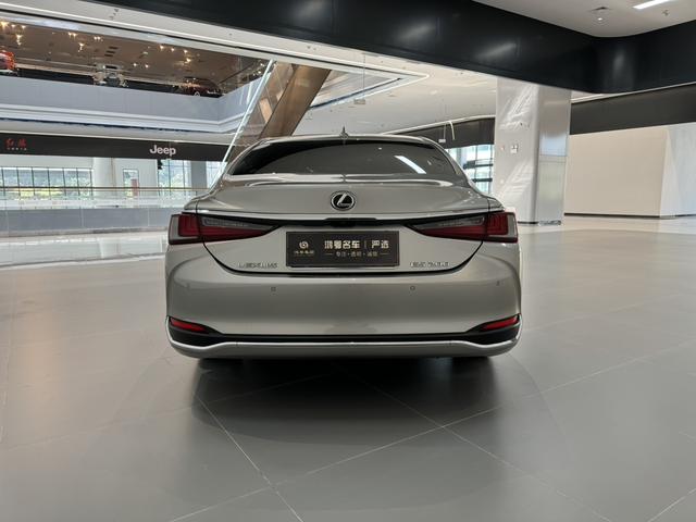 Certificated Pre-Owned Lexus ES 2022 200 Outstanding Edition - u22670602