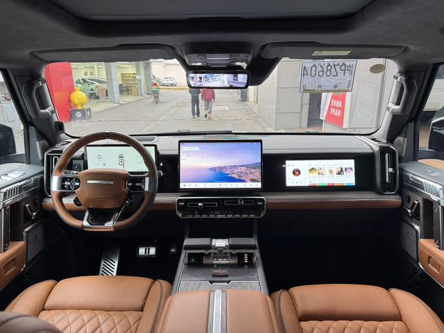 Certificated Pre-Owned M-Hero 917 Extended Range Edition 2023 -u22176578