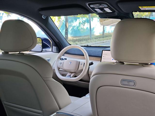 Pre - Owned Shenlan S09 2025 Rear - Wheel Drive Ultra+