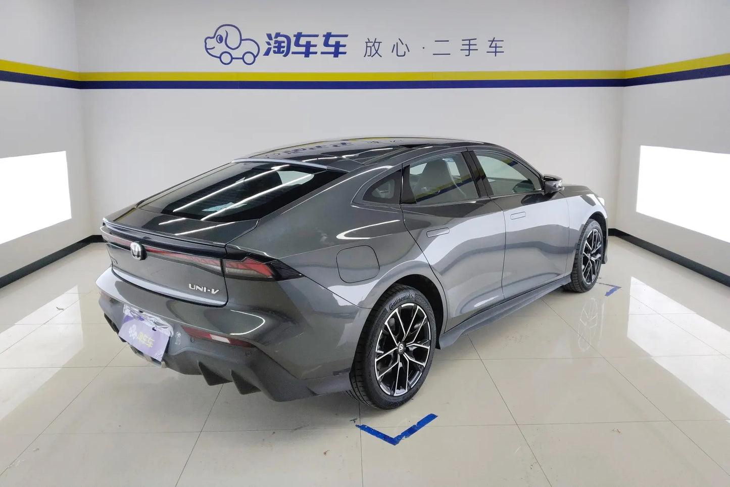 Certificated Pre-Owned Changan UNI-V Intelligent Electric iDD 2024 Edition Blue Whale Intelligent Electric iDD 136km Intelligent Prestige Version -u21039811