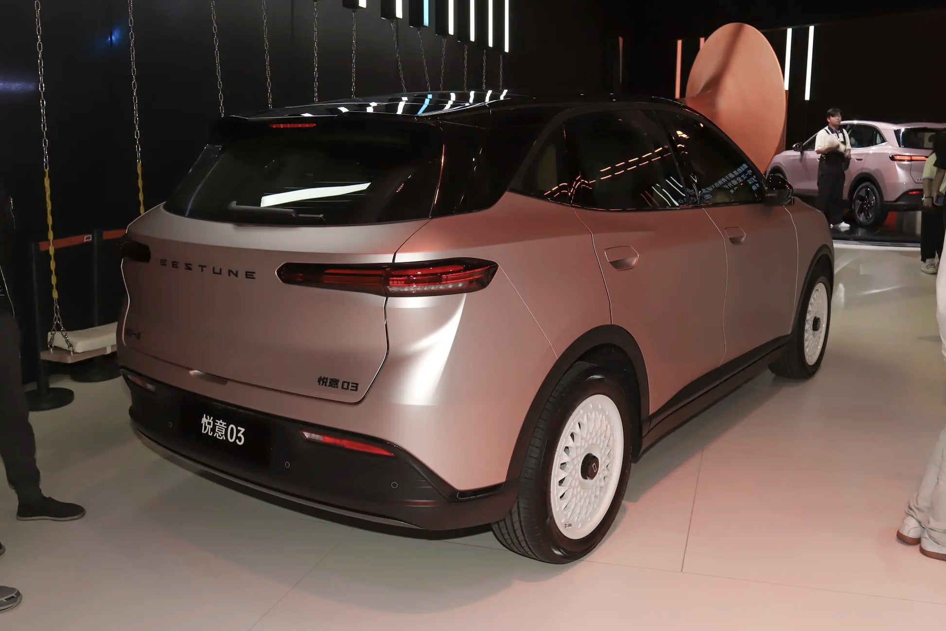 FAW Bestune Yueyi 03