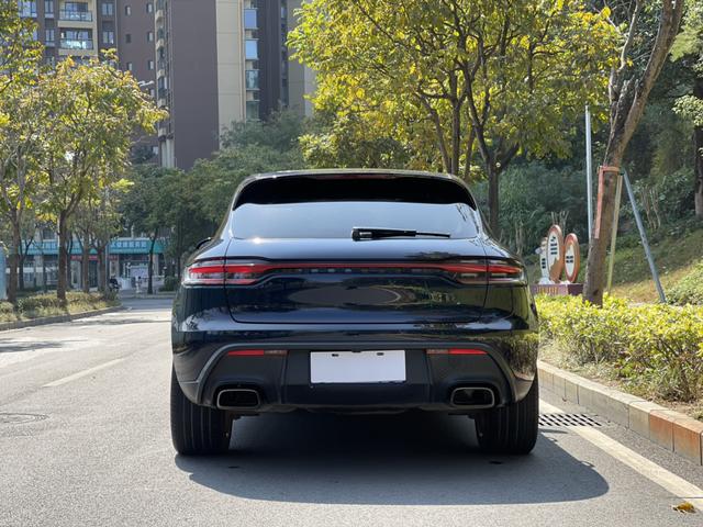 Certificated Pre-Owned 2023 Porsche Macan 2.0T - u22670465
