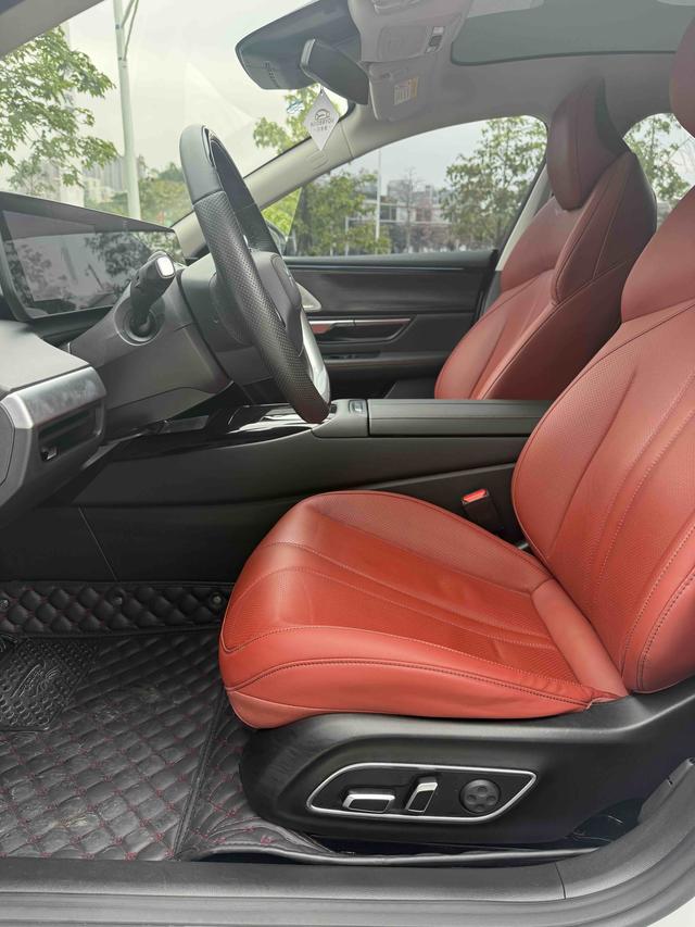 Certificated Pre-Owned XPENG P7 2022 670N+-u22131132