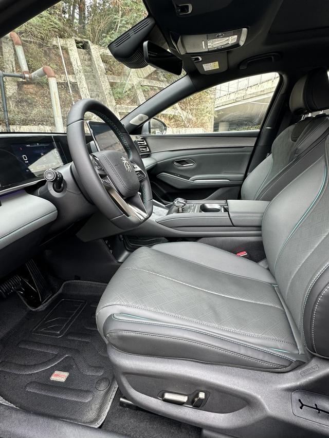 Certificated Pre-Owned BYD Qin L DM 2024 DM-i 120KM Excellence Edition -u22526873