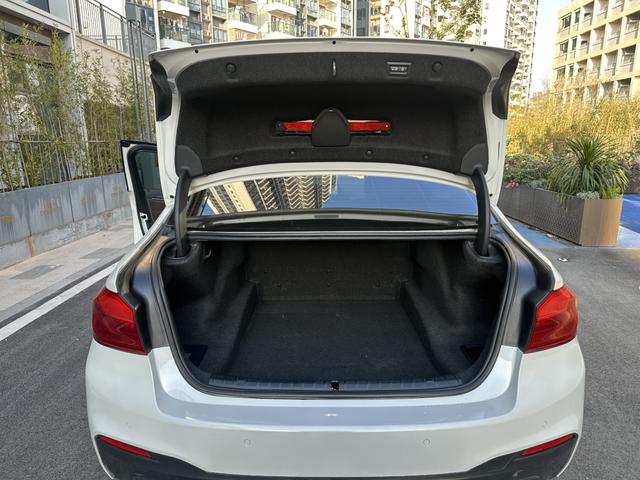 Certificated Pre-Owned BMW 5 Series 2019 Refreshed 525Li M Sport Package - u22401381