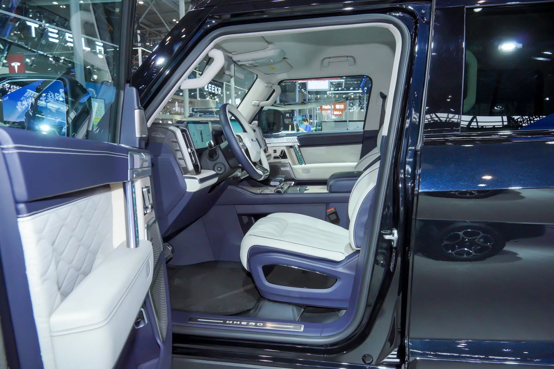 M-Hero 917-Hybrid REEV