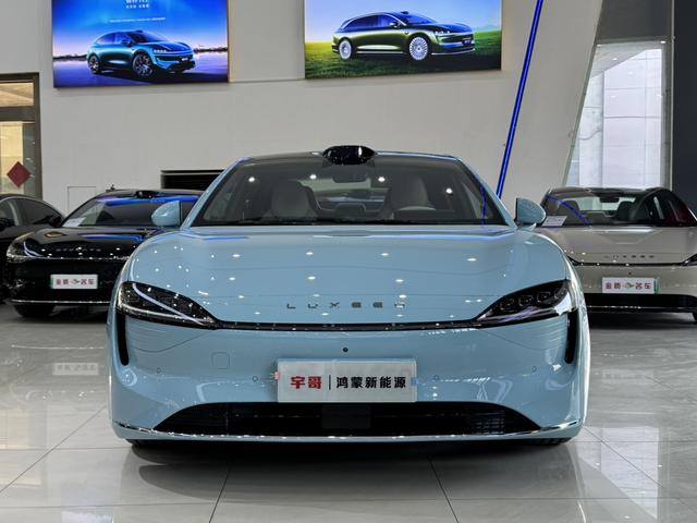 Certificated Pre-Owned Zhijie S7 2025 Max Rear-Wheel Drive Long-Range Edition