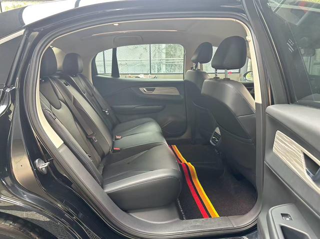 Certificated Pre-Owned Hongqi E-QM5 2024 Edition 560KM PLUS Version 100kW -u22501131