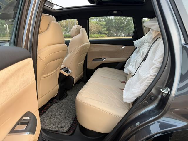 Certificated Pre-Owned Changan CS75 PLUS 2025 Fourth Generation 1.5T New Blue Whale Intelligent Premium Version - u22506793