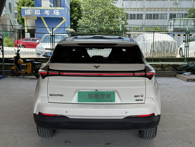 Certificated Pre-Owned Hozon Auto Nezha U 2022 ZHI 400 Ternary Lithium