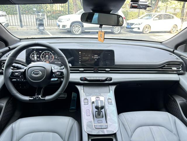 Certificated Pre-Owned Yingbao 2024 270T DCT R-Style - u22453508