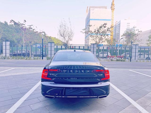 Certificated Pre-Owned Volvo S90 PHEV 2020 2.0T T8 E-Drive Hybrid Inscription Luxury Edition