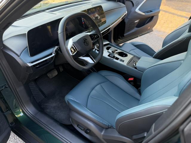 Certificated Pre-Owned MG7 2025 2.0T Automatic Luxury Edition - u22377464