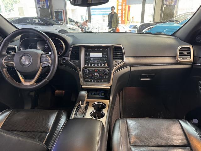 Certificated Pre-Owned Jeep Grand Cherokee 2017 3.0L Elite Navigation Edition - u22586482