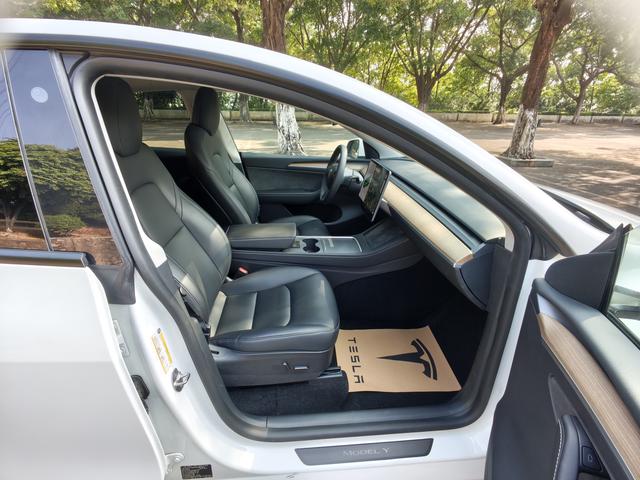 Pre-Owned Tesla Model Y 2021 Standard Range Rear-Wheel Drive Version