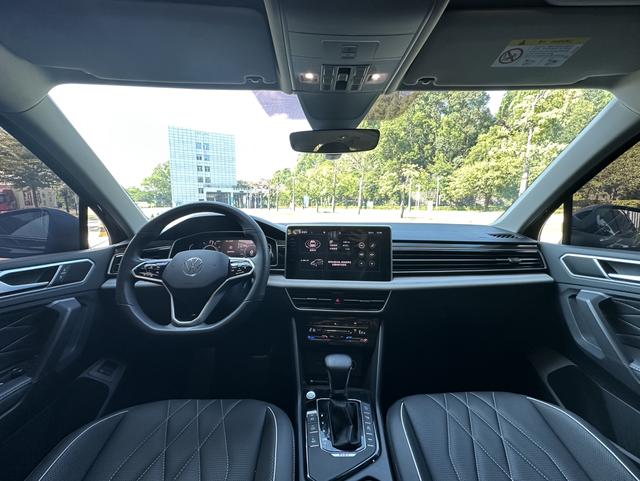 Certificated Pre-Owned Tiguan L PHEV 2023 430PHEV Plug-in Hybrid Premium Edition -u21553694