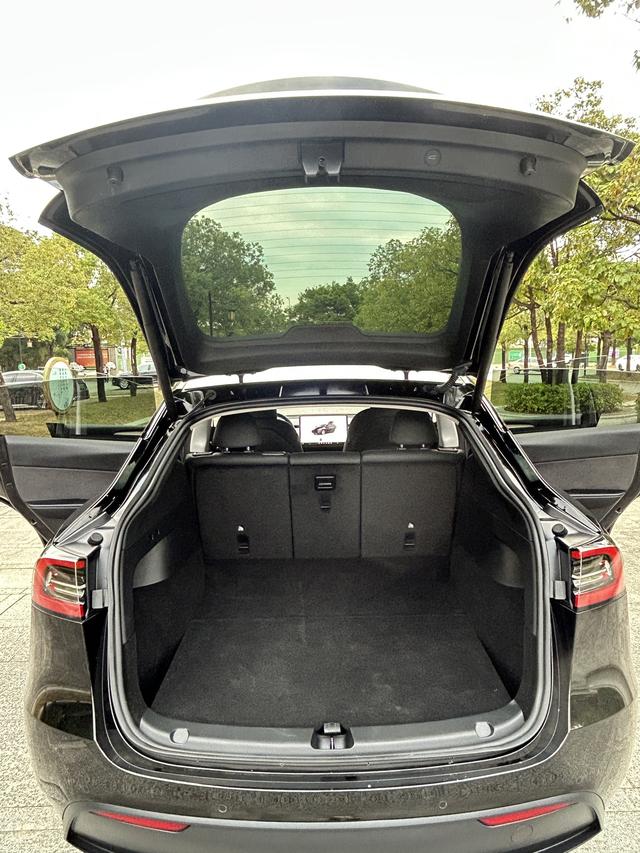 Certificated Pre-Owned Model Y 2023 Rear-Wheel Drive Version -u21534791