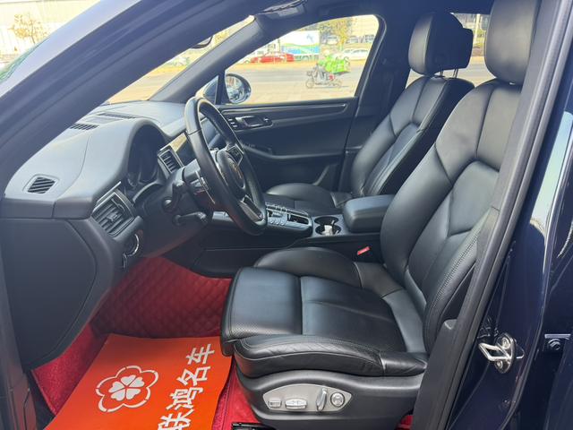 Certificated Pre-Owned Porsche Macan 2017 Macan 2.0T - u22587105