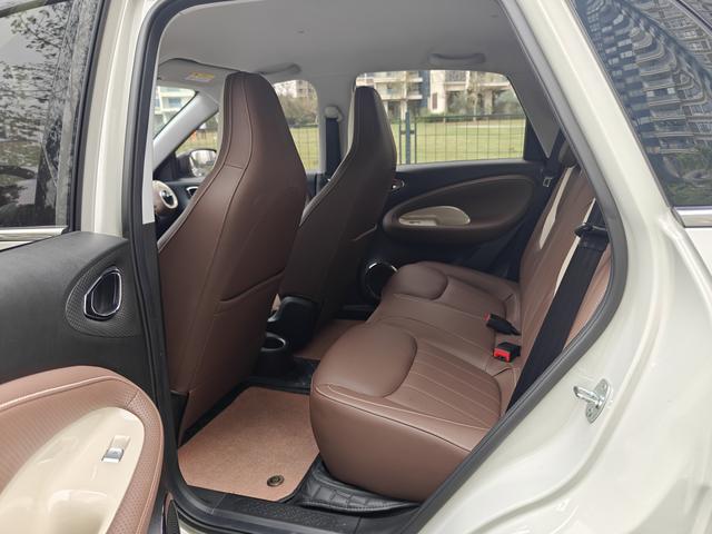 Pre-Owned Wuling Bingguo 2023 Model 333KM Lingxi Internet + Edition