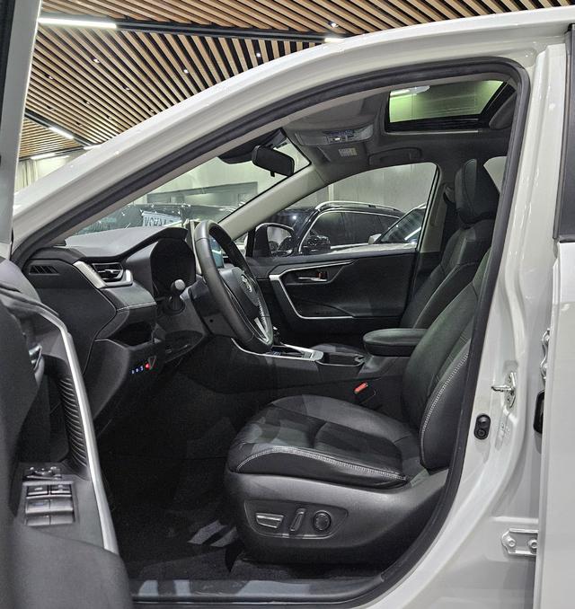Certificated Pre-Owned RAV4 Rongfang 2021 2.0L CVT Two-Wheel Drive Fashion Plus Edition - u22292695