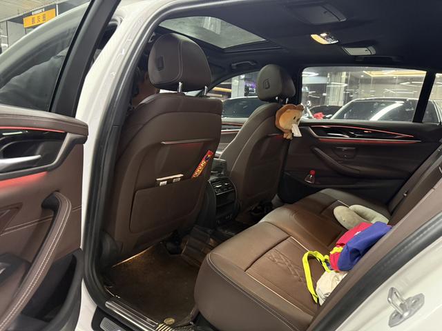 Certificated Pre-Owned BMW 5 Series 2022 Second Facelift 525Li M Sport Package - u22710797