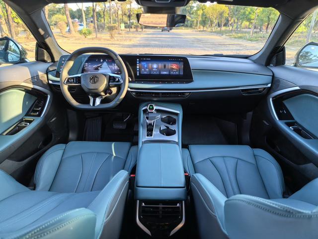 Certificated Pre-Owned MG7 2025 2.0T Automatic Trophy+ Super Sport Edition - u22383465