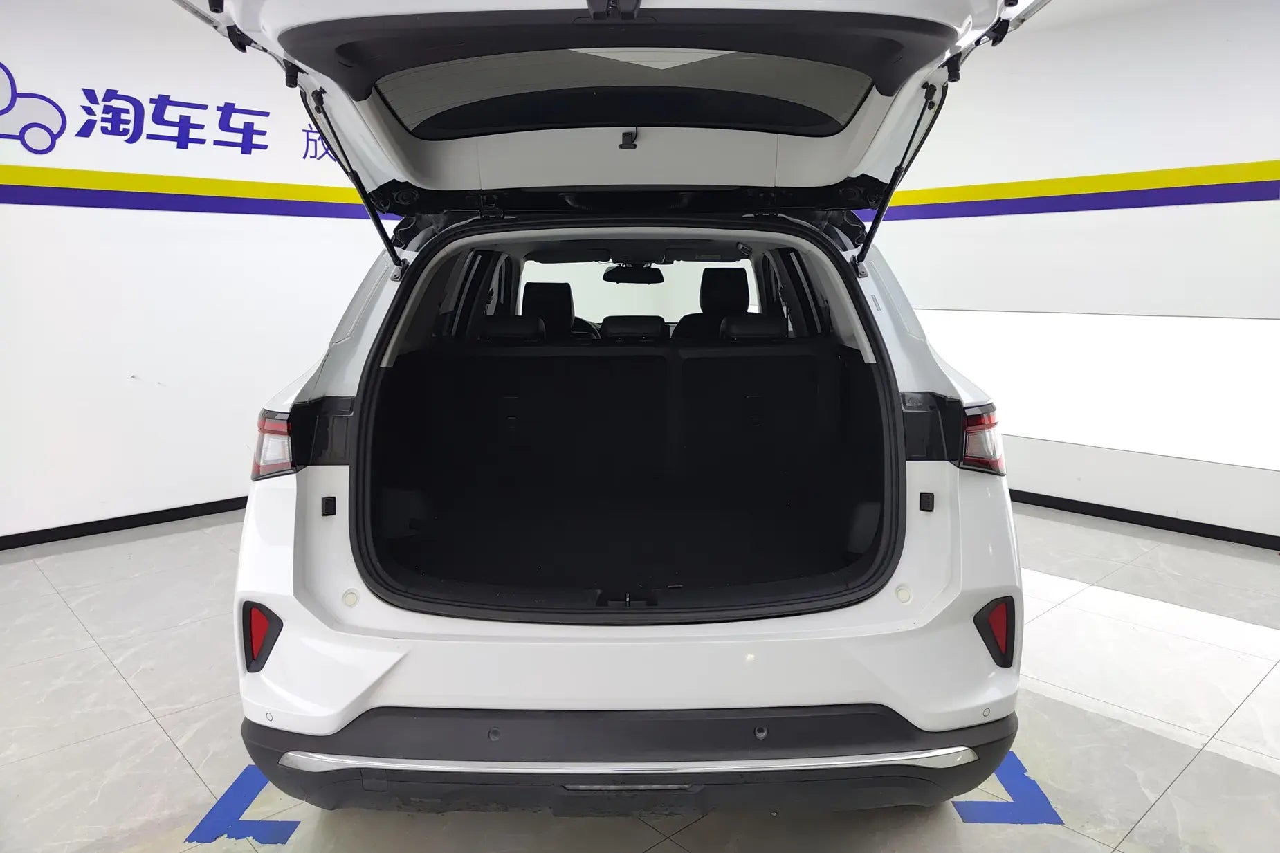 Certificated Pre-Owned SAIC-GM-Wuling Xingchen 2021 1.5T Automatic Starshine Edition - u22557750