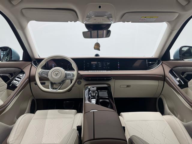 Certificated Pre-Owned VOYAH FREE 2021 AWD Standard Extended Range Exclusive Luxury Package -u22629636