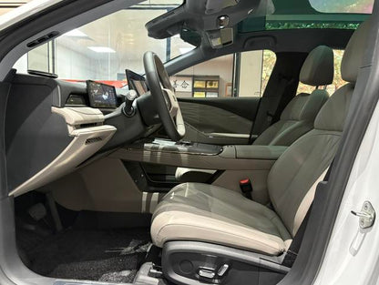 Certificated Pre-Owned Geely Galaxy Xingyao 8 PHEV 2025 Edition 130km EM-i Premium Version