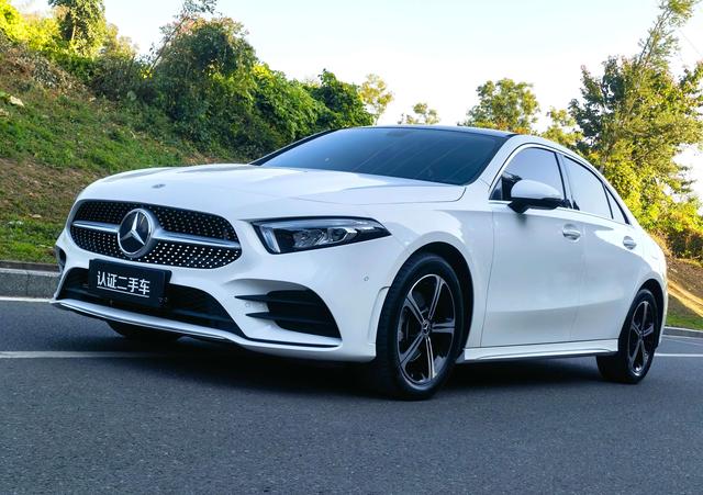 Certificated Pre-Owned Mercedes-Benz Class A 2022 A 200 L Dynamic Edition of Sports Sedan - u22468851
