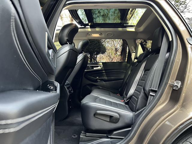 Certificated Pre-Owned Ford Edge 2018 EcoBoost 245 Two-Wheel Drive Luxury Sporty Model 7-Seater National V Emission Standard - u22330113