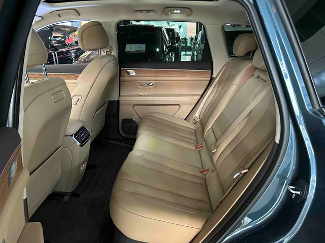 Pre-Owned Wenjie M7 2024 Ultra Five - Seat Four - Wheel Drive Intelligent Driving Edition