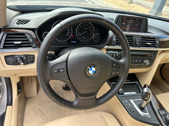 Certificated Pre-Owned BMW 3 Series 2013 320Li Fashion Model - u21710954