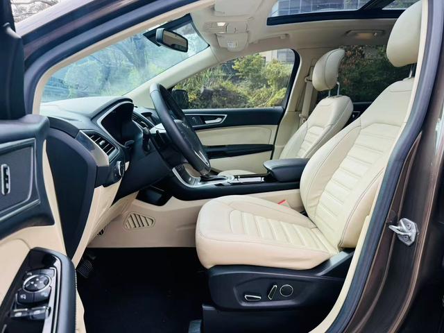 Certificated Pre-Owned Ford Edge 2016 EcoBoost 245 Two-Wheel Drive Luxury Sporty Model 7-Seater - u22575250