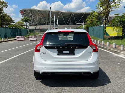 Certificated Pre-Owned Volvo V60 2015 T5 Inscription Edition - u6796615