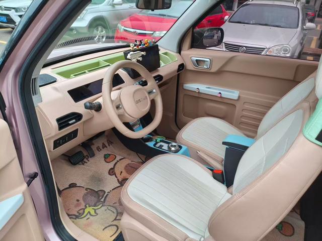 Certificated Pre-Owned Geely Panda 2023 200km Panda Mini Smart Bear