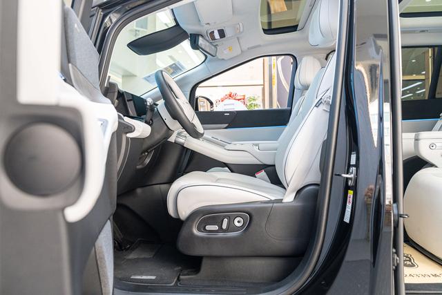 Certificated Pre-Owned XPENG X9 2024 610 Long Range Prou22219525