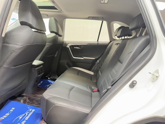 Certificated Pre-Owned RAV4 Rongfang 2021 2.0L CVT Two-Wheel Drive Fashion Plus Edition - u22117851