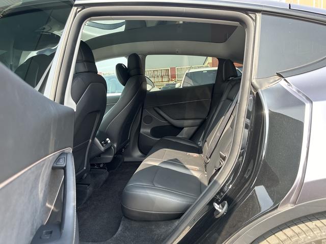 Certificated Pre-Owned Tesla Model Y 2021 Standard Range Rear-Wheel Drive Edition -u22528639
