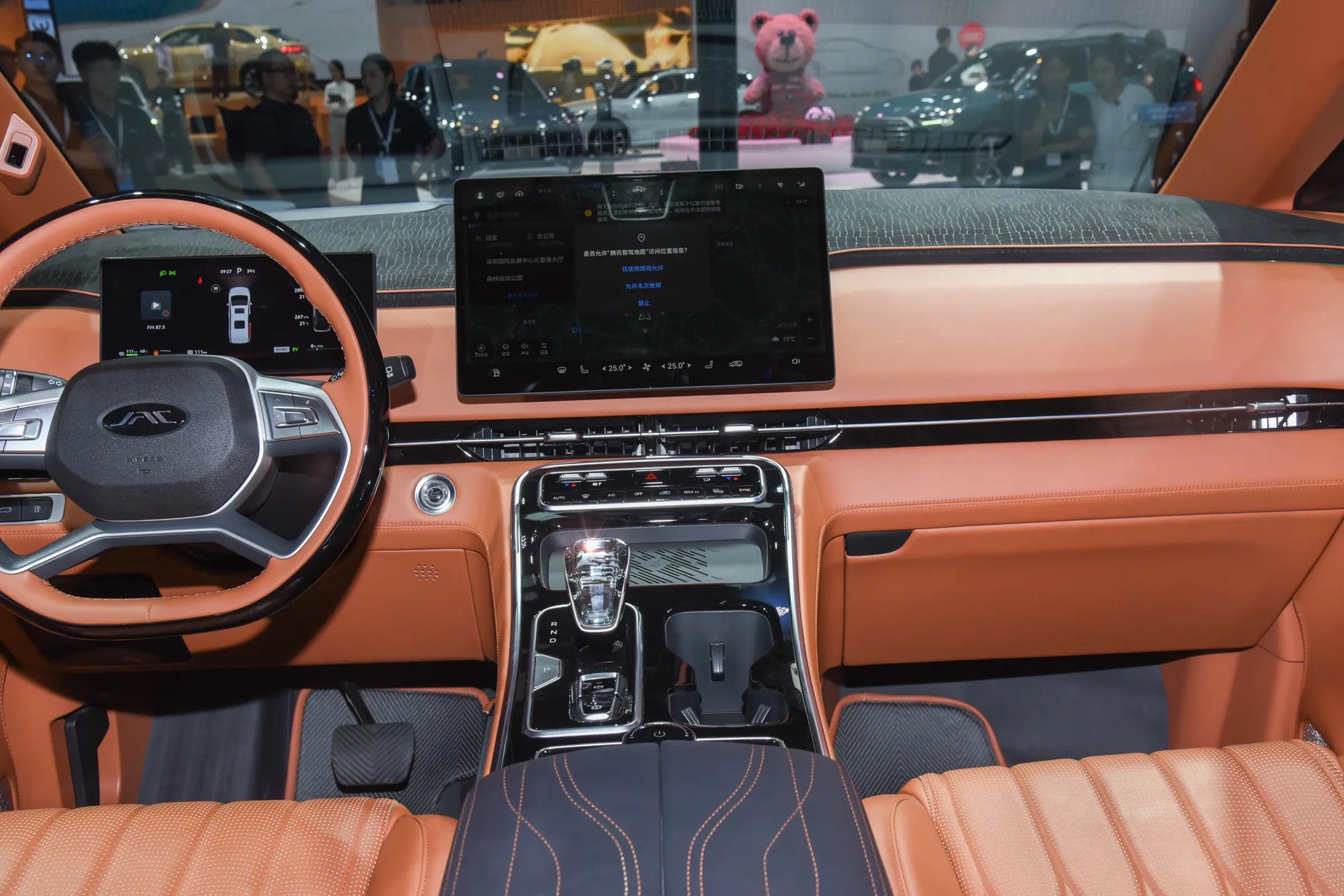 JAC Ruifeng RF8 -Hybrid PHEV