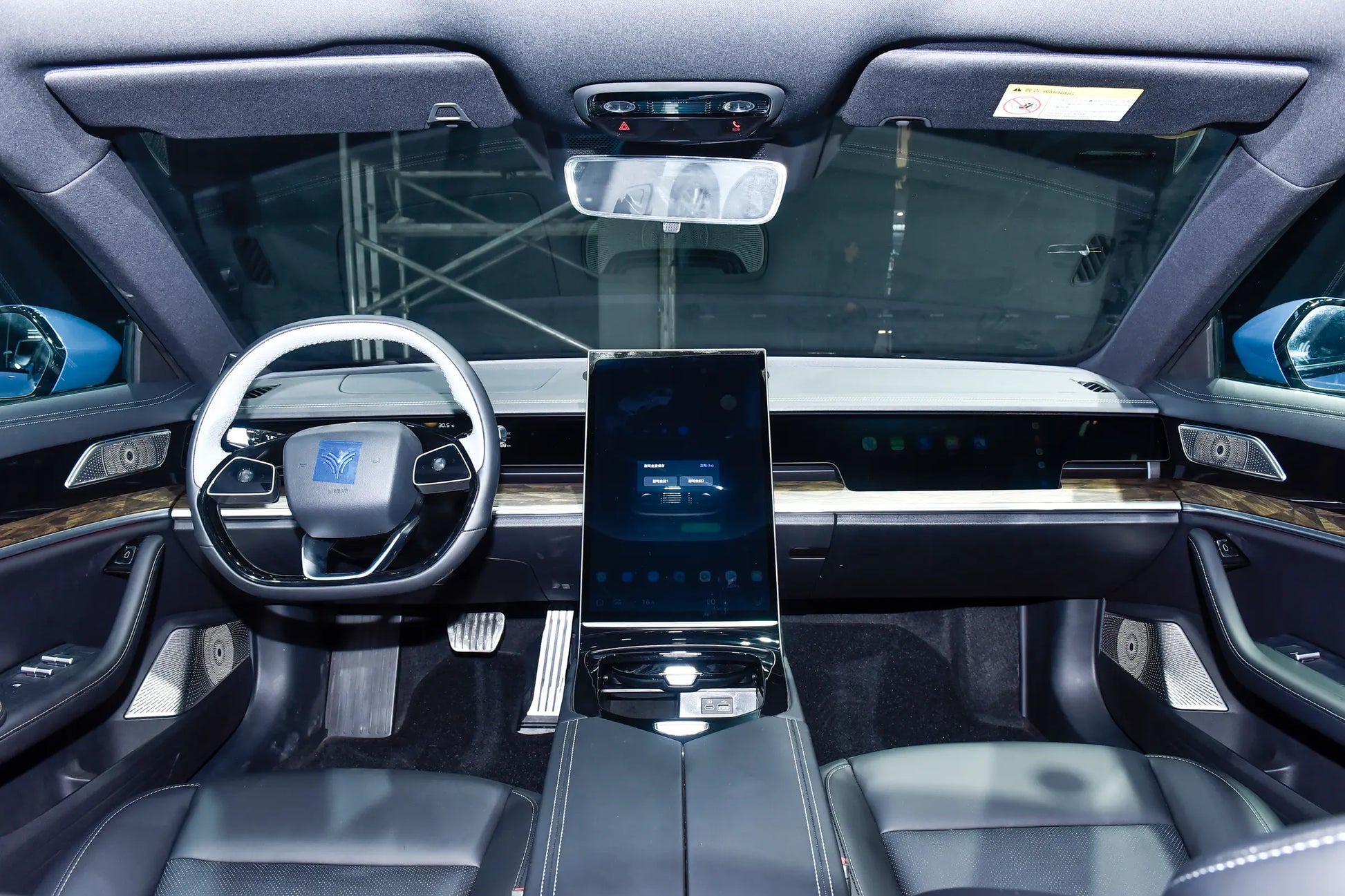 Hozon Auto Nezha S-Hybrid REEV