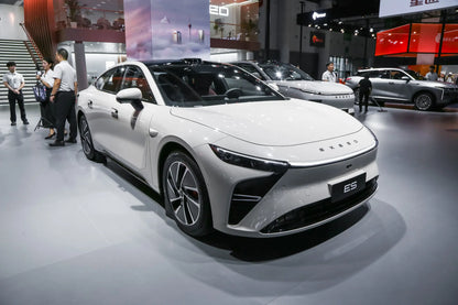 Exeed Stellar Era ES-Hybrid REEV