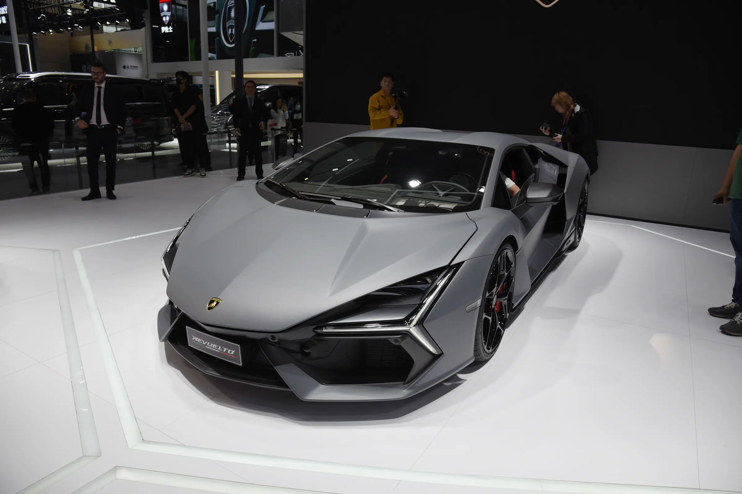 Lamborghini Revuelto -Hybrid PHEV