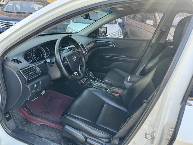 Certificated Pre-Owned Accord 2016 2.0L Comfort Edition - u22402237