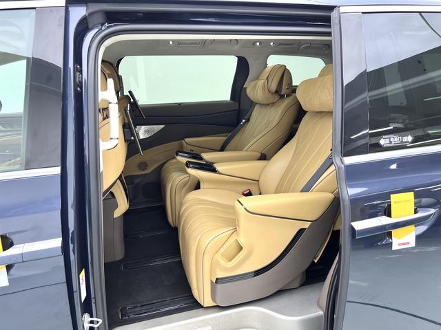 Certificated Pre-Owned Denza D9 DM 2022 Edition 970 4WD Flagship Model -u22516422