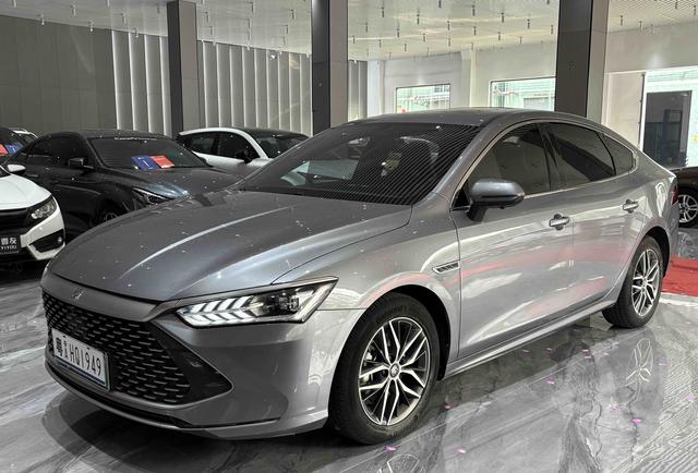 Certificated Pre-Owned BYD Qin PLUS DM 2021 DM-i 55KM Prestige Edition -u22564431