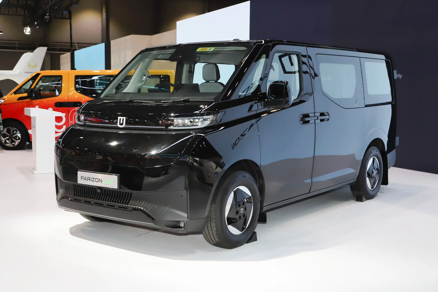 Geely Farizon Super VAN