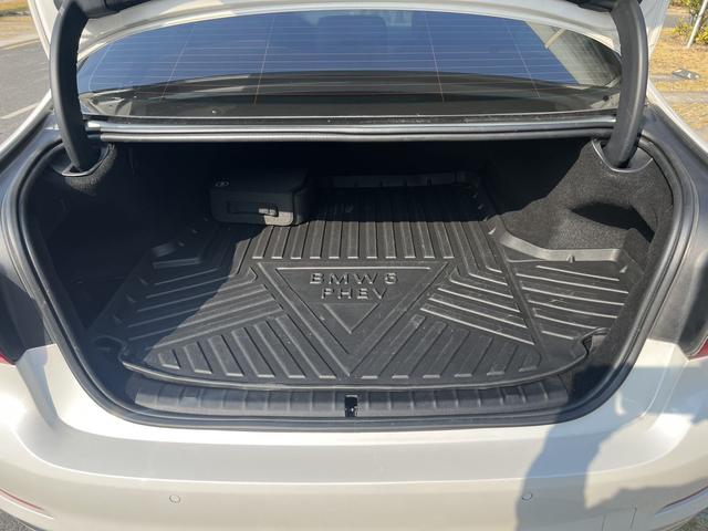Certificated Pre-Owned BMW 5 Series PHEV 2019 Facelift 530Le Luxury Package -u22500043