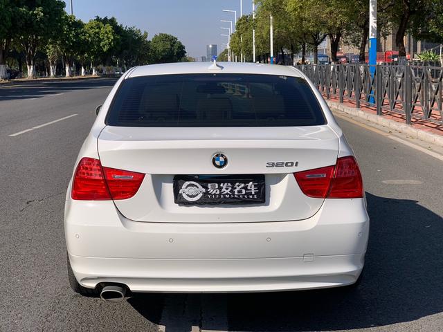 Certificated Pre-Owned BMW 3 Series 2011 320i Fashion Model - u22441602