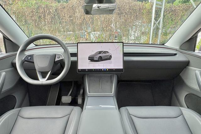 Certificated Pre-Owned Tesla Model Y 2025 Rear-Wheel Drive Version -u22533210